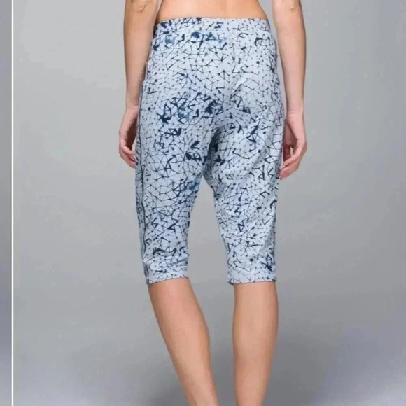 lululemon athletica Pants - Lululemon Retreat  Yoga Crop